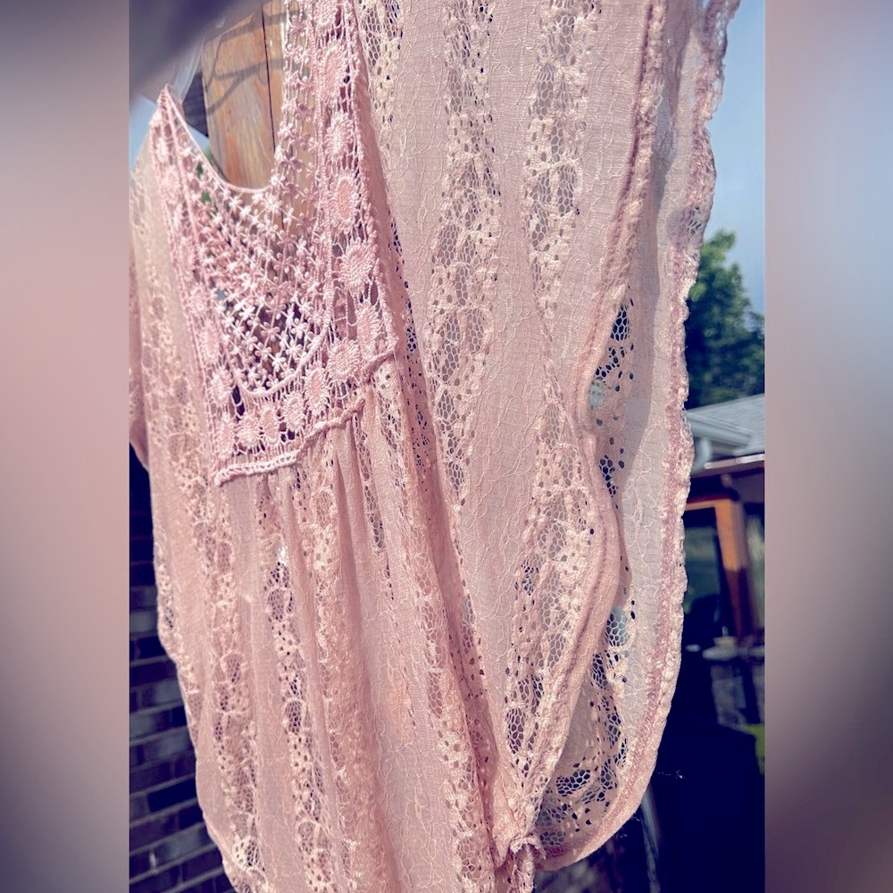 💗Boho PINK Wide open sleeves shoulder to waist Lace Top. Lightweight Embellish - Picture 3 of 7